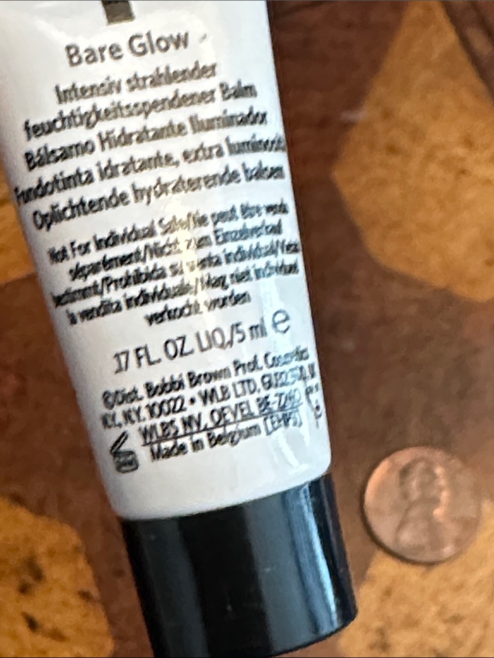 Bobbi Brown Illuminating Moisture Balm - White and Black Tube - Picture 4 of 4